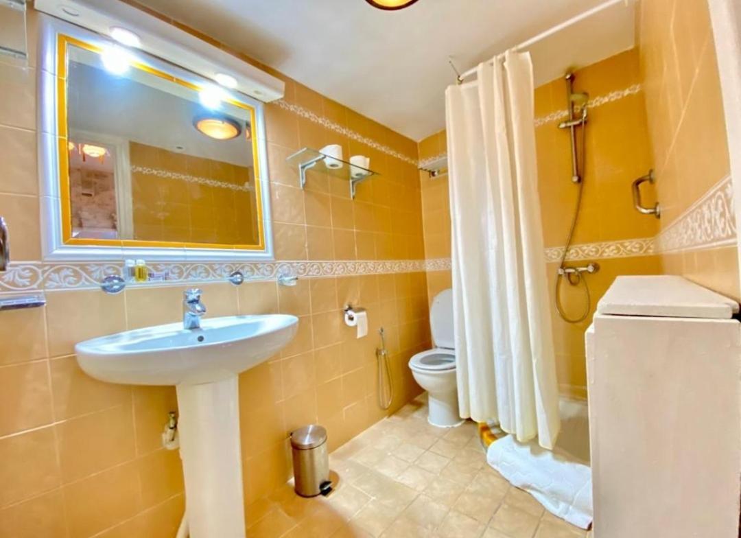 Plaza Corniche Hotel El-Marsza Kültér fotó